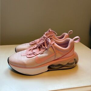 Nike Women's Light Pink Air Max Sneakers